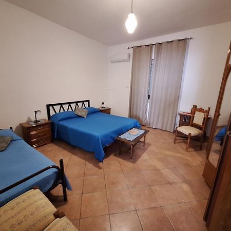 Casa Vacanze Zaccaro Tropea Ruang foto